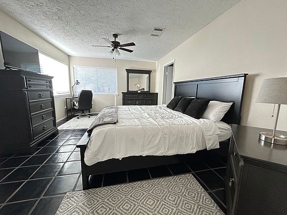 5th image of 338 Floravista Dr