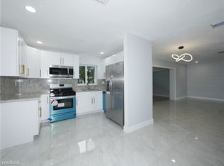 350 N 68th Way, Hollywood, FL 33024