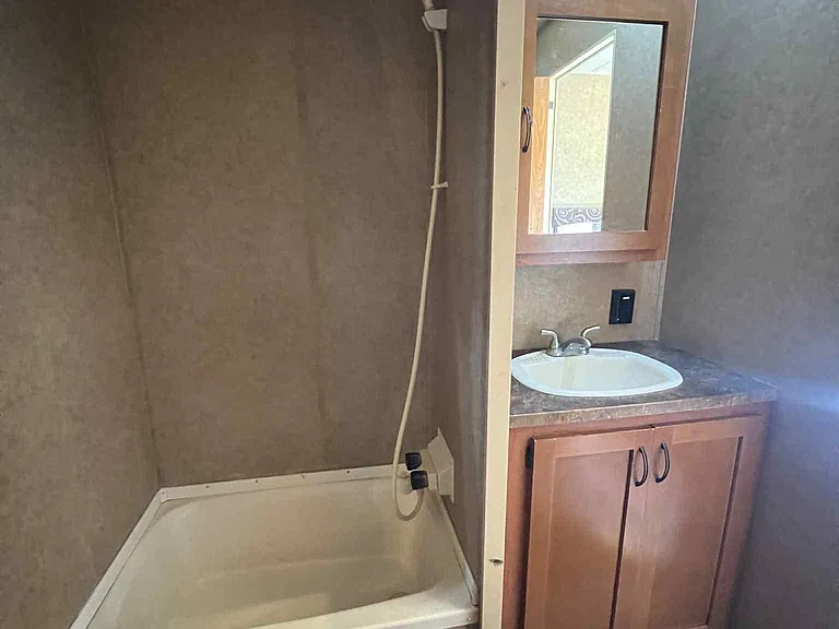1821 NW 110th Ct #RV — Photo 5