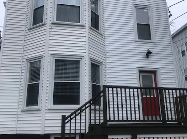 95 Shawmut St APT 3, Lewiston, ME 04240