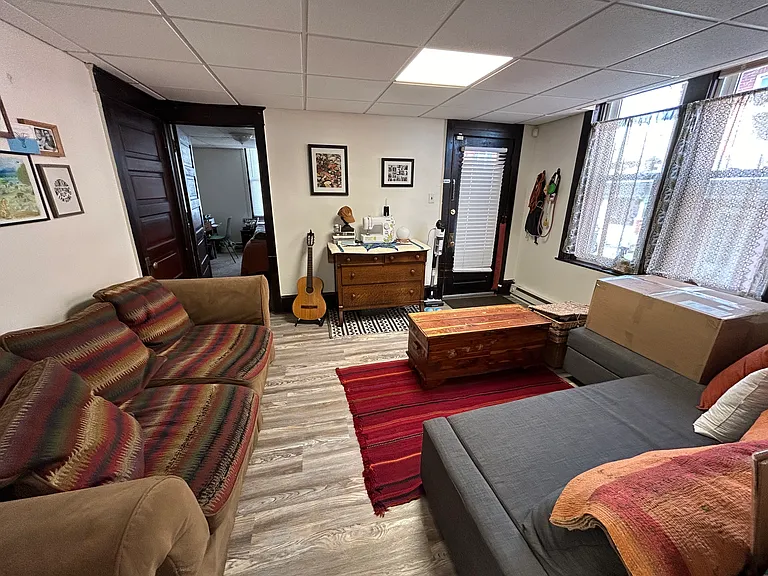 23 N Poplar St #101 — Photo 5