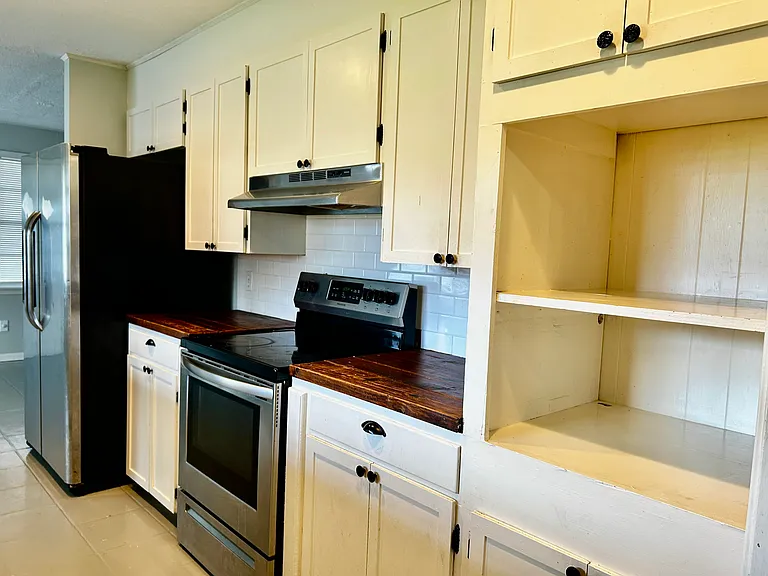 1412 Rose St — Photo 8
