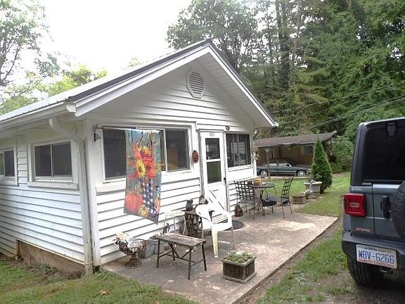 2nd image of 431 Jess Brown Rd