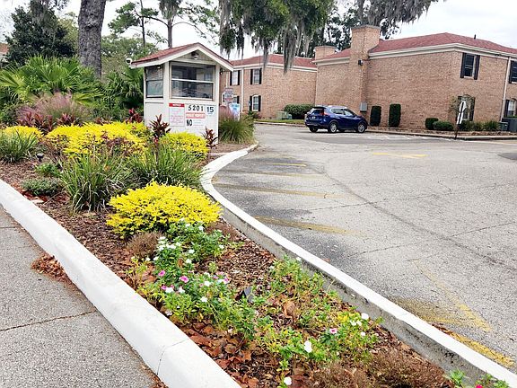 2nd image of 5201 ATLANTIC Boulevard #124