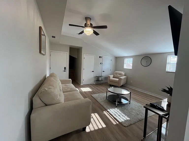 1104 Sheffield St #3 — Photo 14