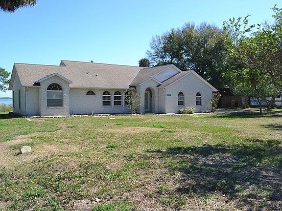 2nd image of 33502 Picciola Dr