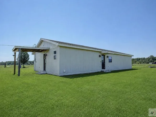 2911 State Highway 98, New Boston, TX 75570