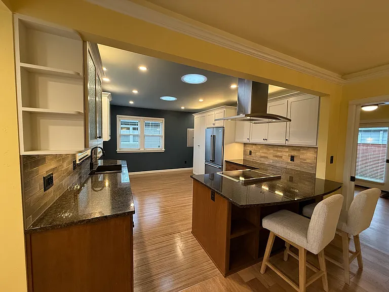 1490 Hayes St — Photo 10