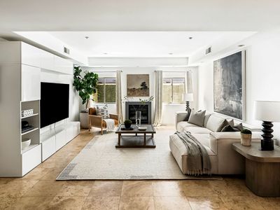 11633 Chenault St UNIT 102, Los Angeles, CA, 90049