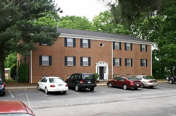 2nd image of 412 Yorkshire St APT 7