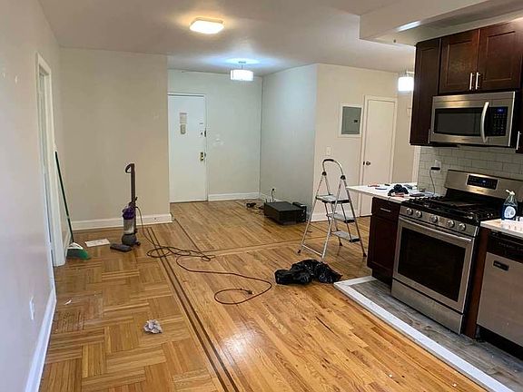 5th image of 181 Hawthorne St #4X