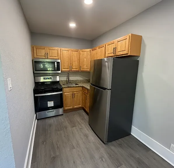 264 E Cliveden St #103 — Photo 1