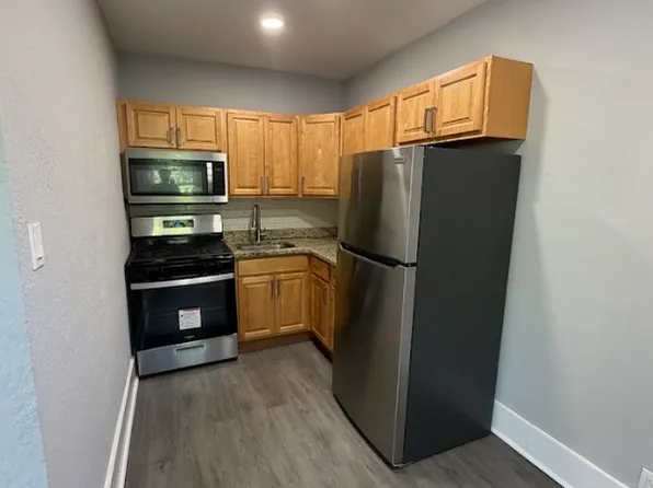 264 E Cliveden St, Philadelphia, PA