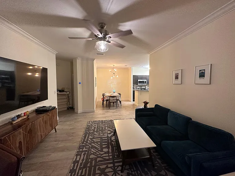 10000 Gate Pkwy N #2023 — Photo 3