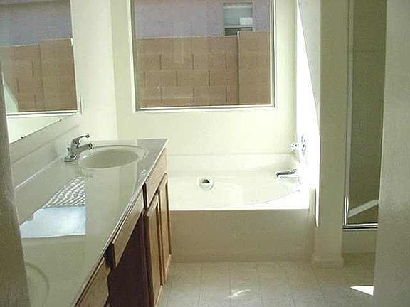 4th image of 8807 W HAMMOND -->>L@@K Street