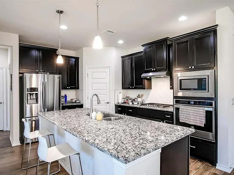 9202 Spade Cir — Photo 5