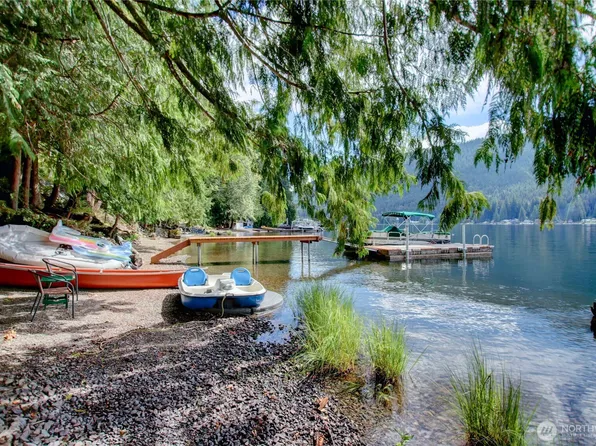 34989 North Shore Drive, Mount Vernon, WA 98274