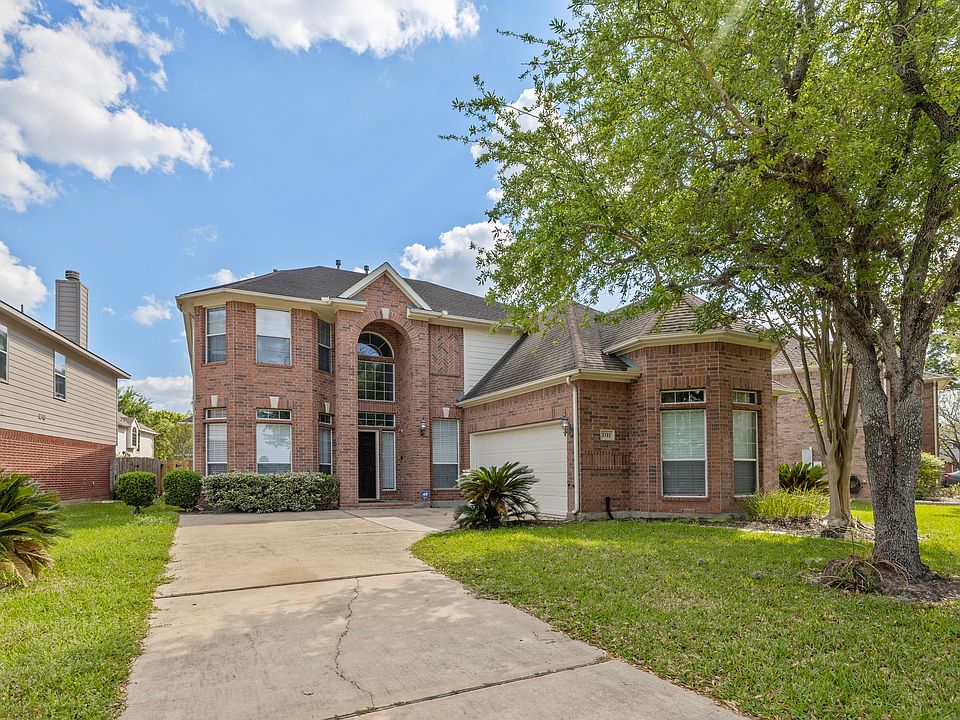1st image of 1111 Blue Leaf Dr