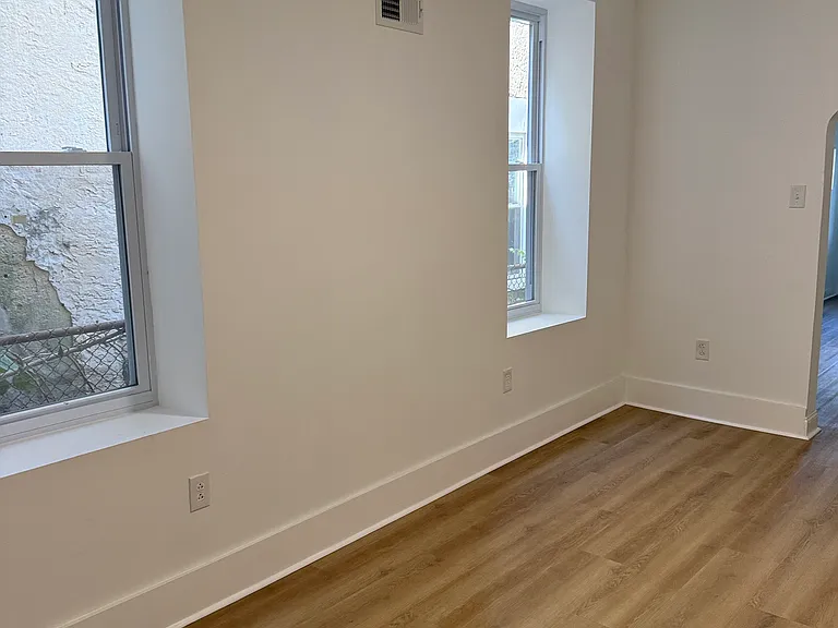 2235 N Van Pelt St — Photo 17