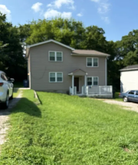 305 Lee Dr #A — Photo 1