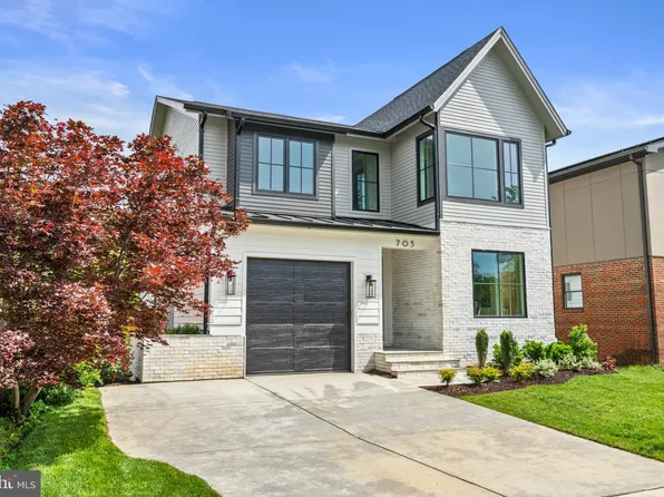 705 21st St S, Arlington, VA 22202