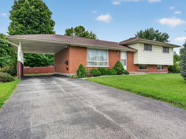 212 King St, Greater Napanee, ON K7R 1B7