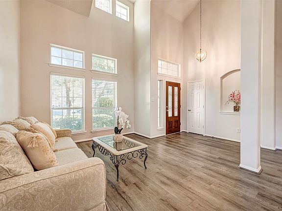 4th image of 5515 Waverdale Ct