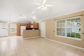 Beautiful 3-Bedroom Home in Sugar Land, TX | Car Garage & Fenced Backyard — Photo 3