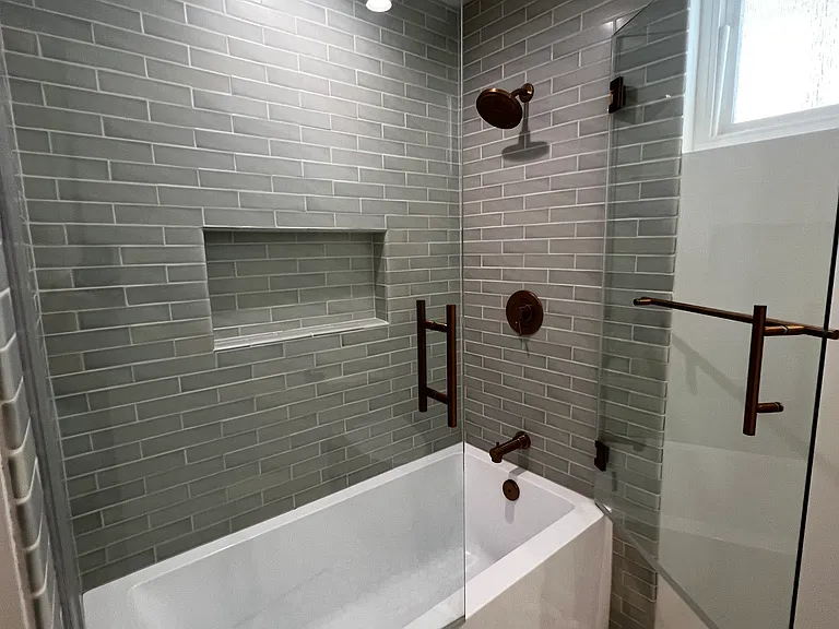 2131 E 1st St #107 — Photo 14