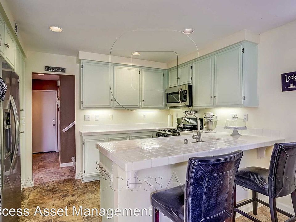 1st image of 44637 Ashbury Pl