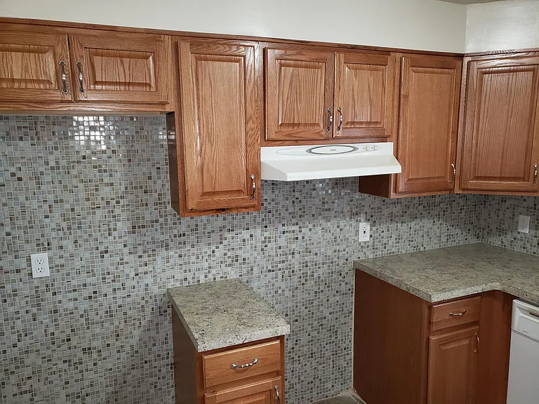 52 Glendale Pl — Photo 10