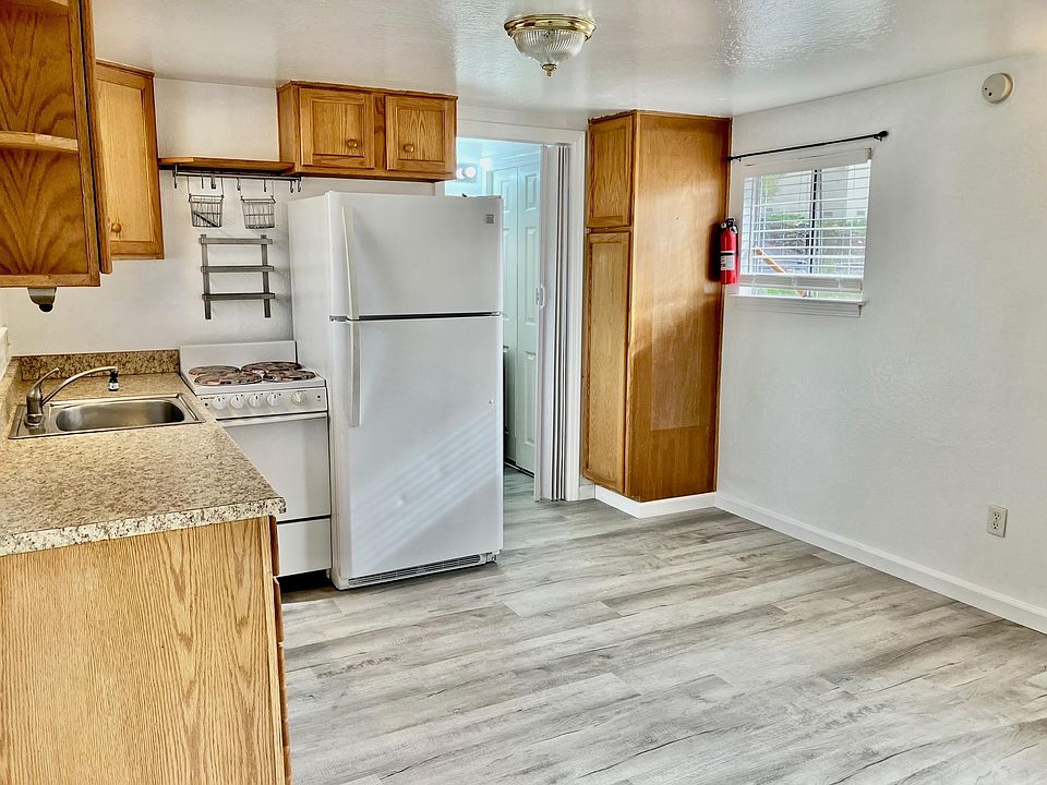2nd image of 308 N Washington St #5