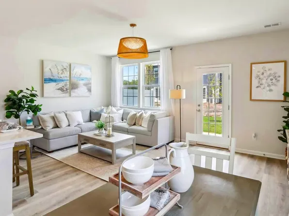 269 Hermosa Dr, Egg Harbor Township, NJ 08234