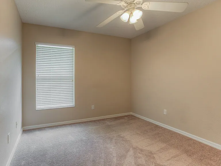 16820 Hawkridge Rd — Photo 7