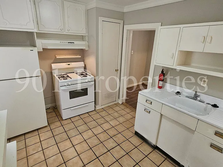 1703 Tutwiler Ave #2 — Photo 1
