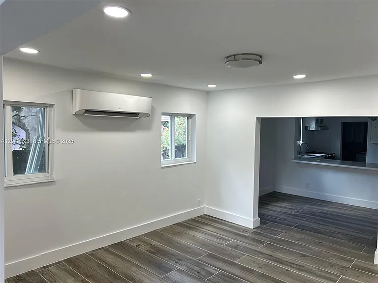 261 NW 49th St #A — Photo 15
