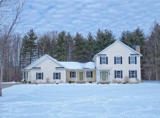 11786 Lake Rd, Chardon, OH 44024