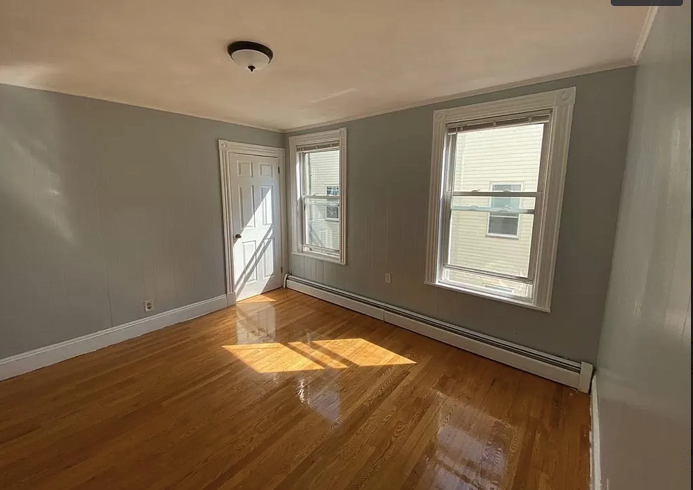 4 bed, 1309 sqft, $3,000 — Photo 4