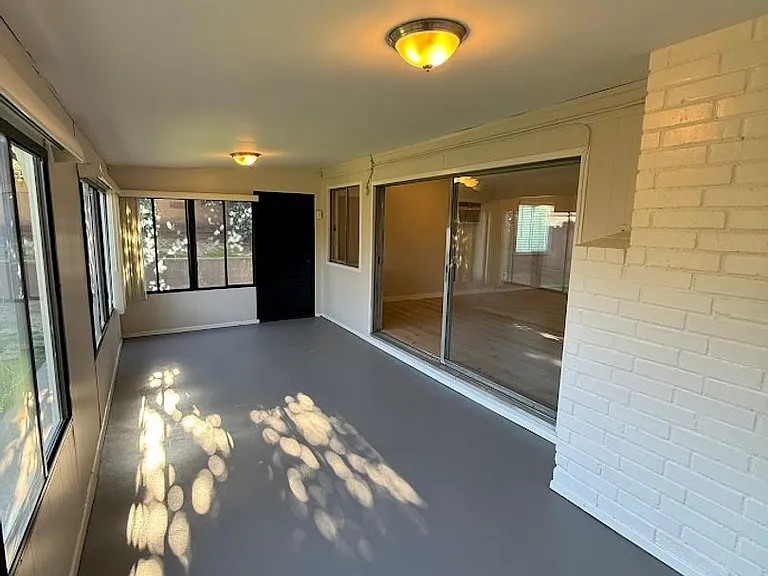15148 Oro Grande St — Photo 20