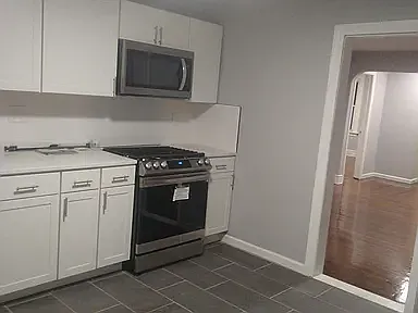 840 Congress Ave #2