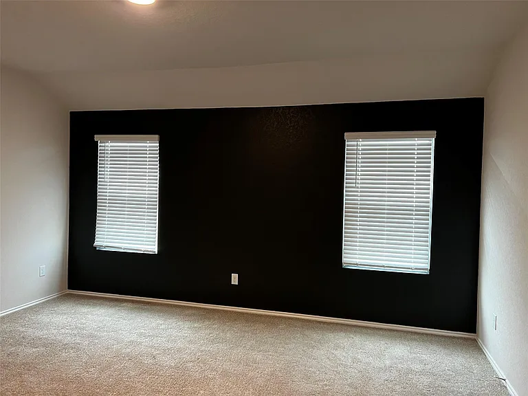 1009 Marvin Way — Photo 12