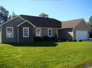 54 Fieldstone Dr, Fraziers Bottom, WV 25082