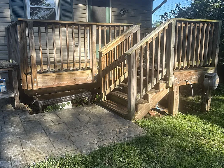 10 N Floyd St — Photo 53