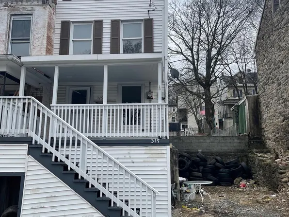 315 Schuylkill Ave, Pottsville, PA 17901