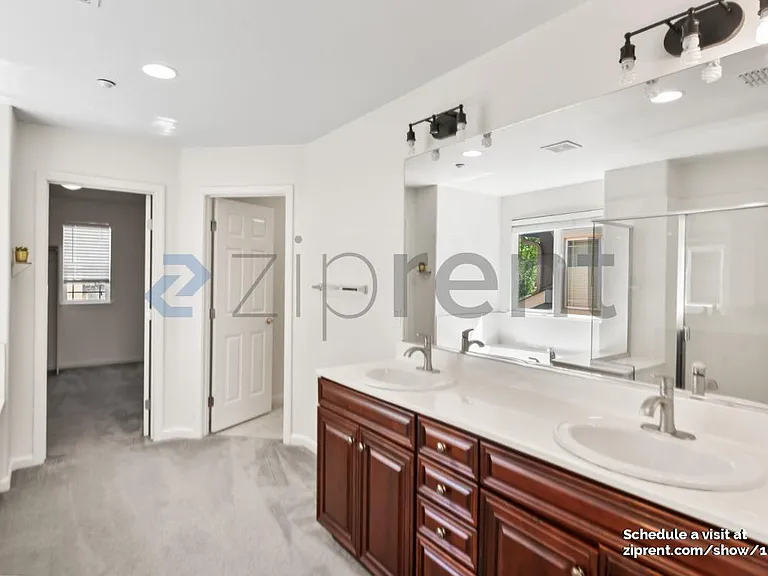 419 Malcolm Dr — Photo 28
