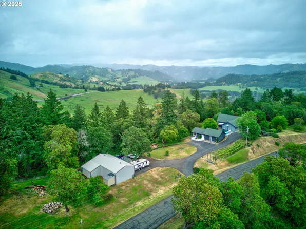 596 Sable Dr, Roseburg, OR 97470