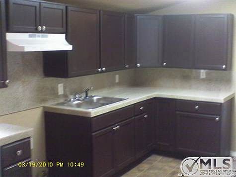 4th image of 1039 Recio St