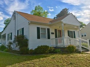 201 Oak St, Williamston, NC 27892