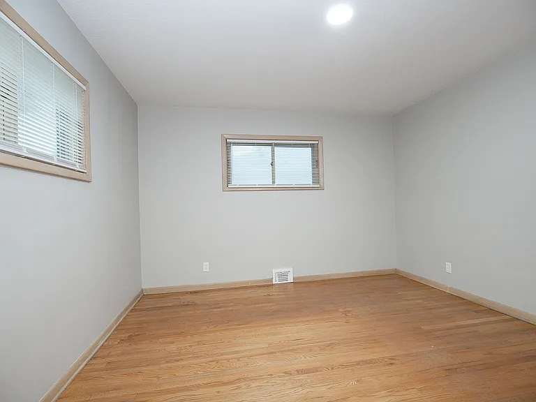 4365 Adrian Rd — Photo 23
