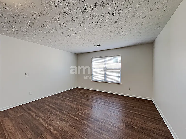 2641 Farmstead Ct — Photo 29